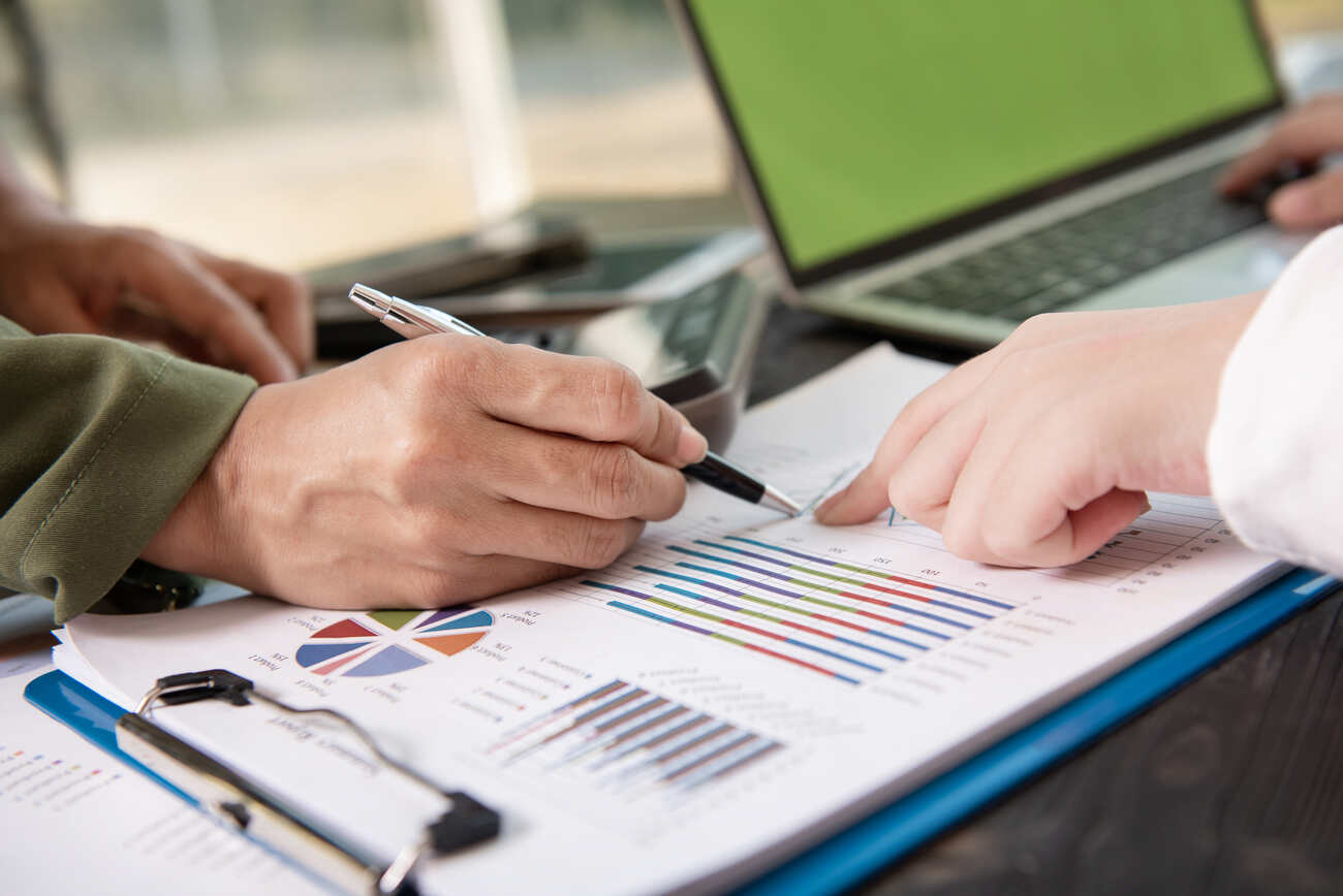How Outsourced Bookkeeping Can Help Simplify Your Financial Numbers