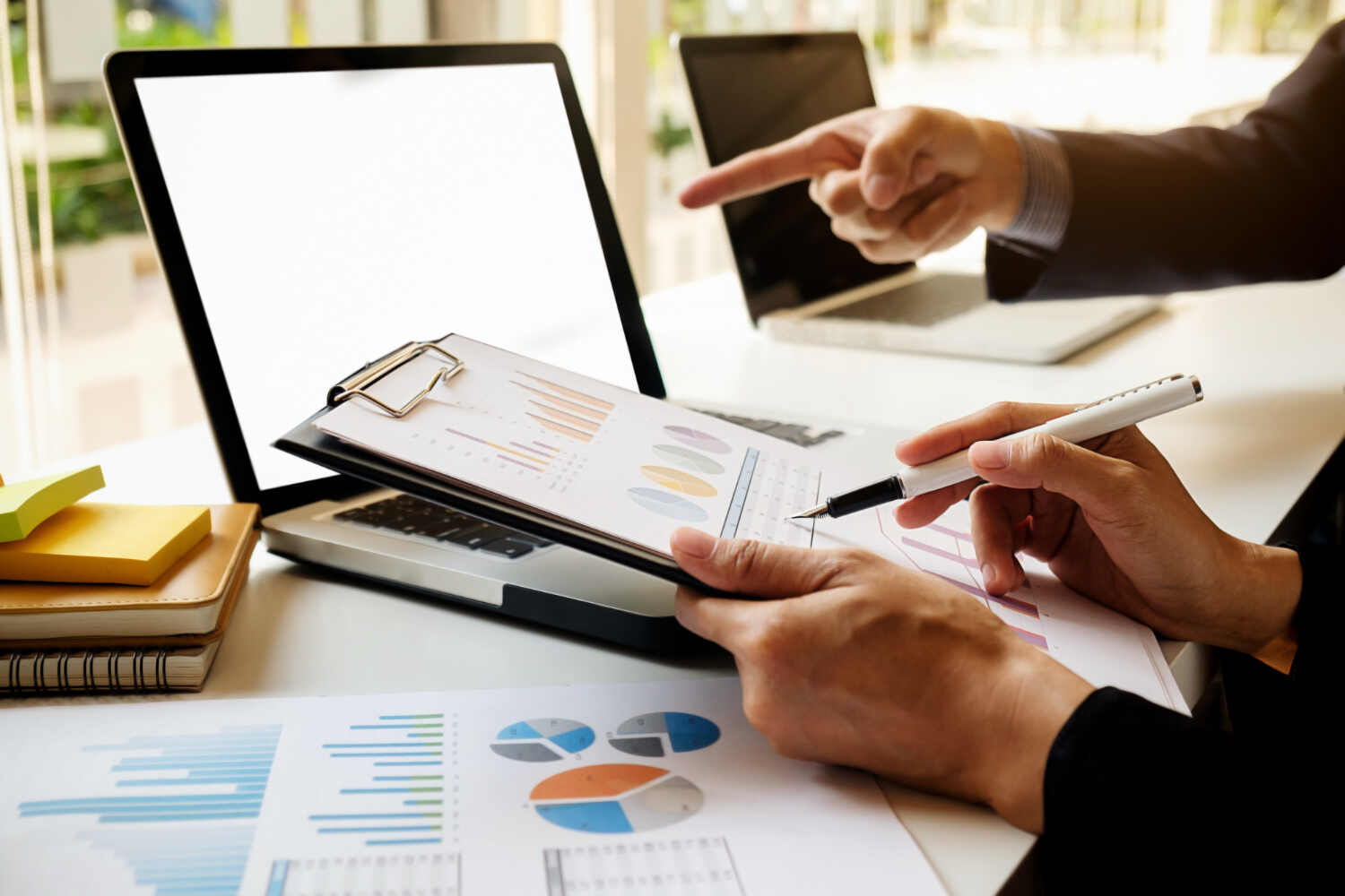 Reporting Payments to Wine Consultants and Freelancers