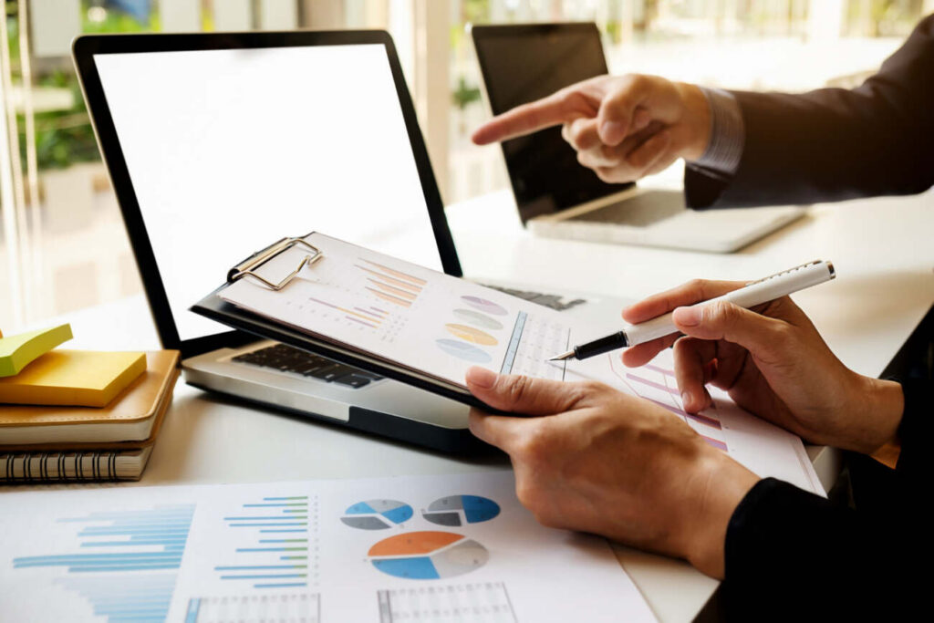 How Bookkeepers Help Winery Owners Plan (and Actually Stick to) Financial Goals